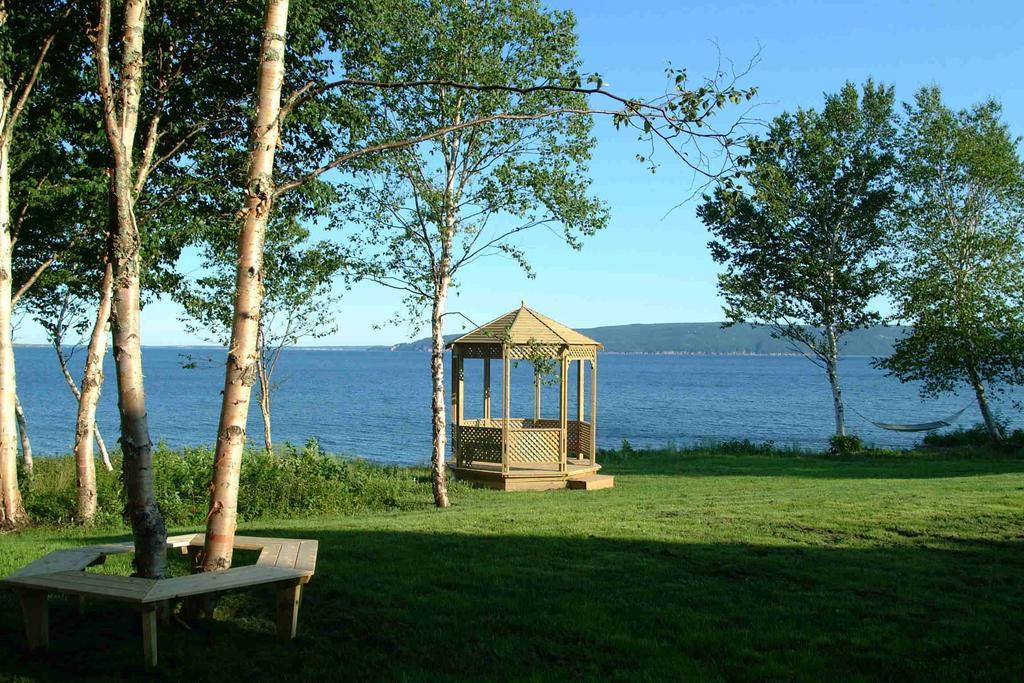 Sea Parrot Ocean View Manor Hotel Indian Brook Kültér fotó